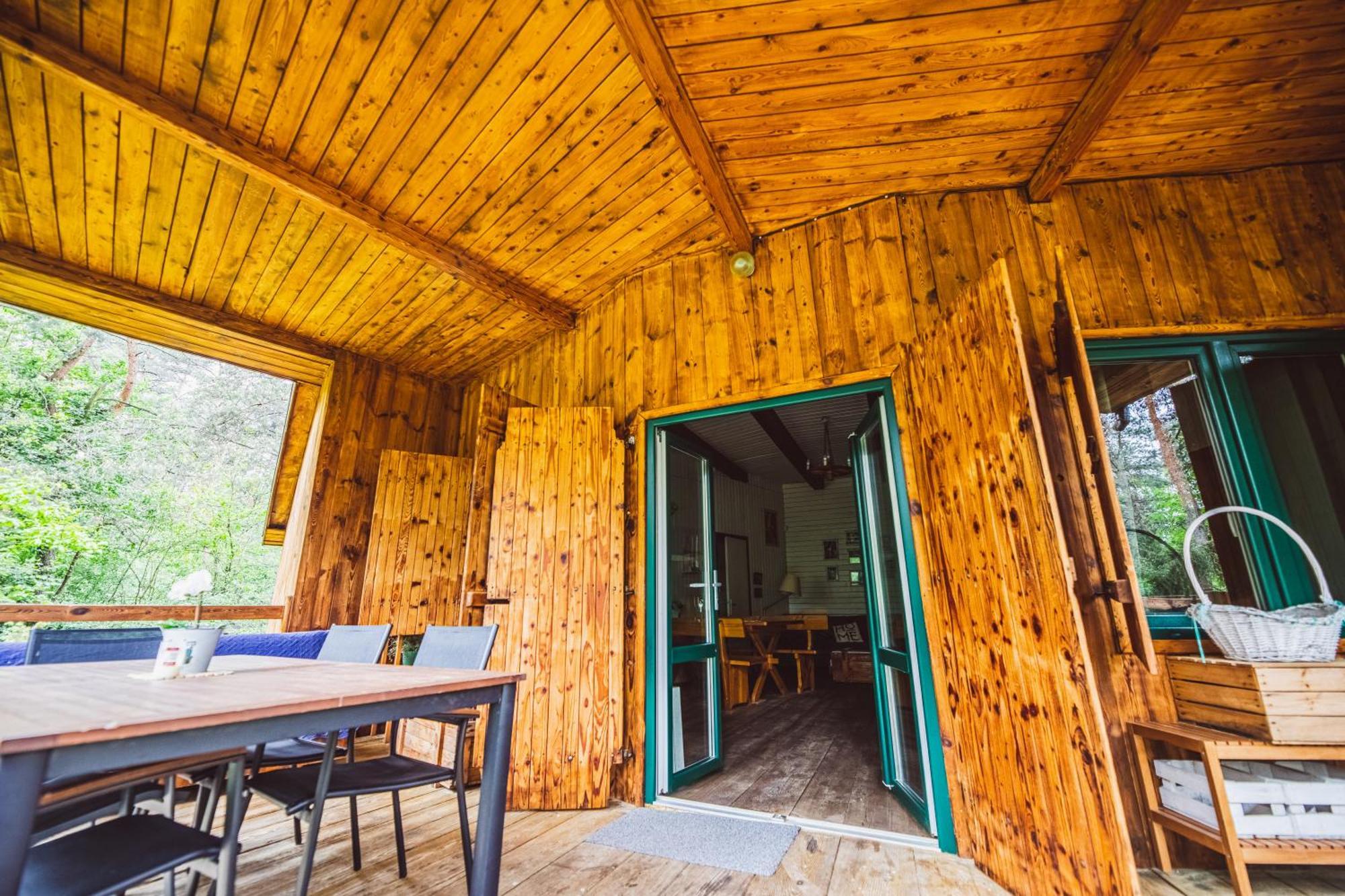 Cozy Nature Retreat With Patio Fireplace Garden Maciejowice エクステリア 写真
